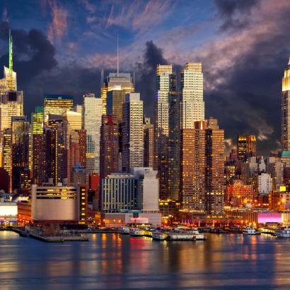 Manhattan Midtown skyline at twilight over Hudson River, New York City